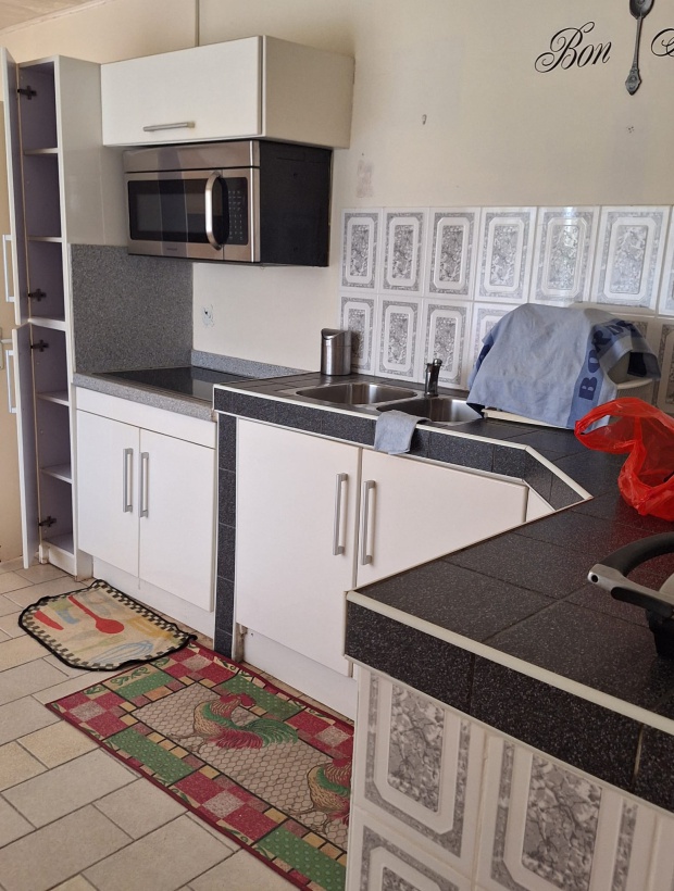 Kwatta, 3 Bedrooms Bedrooms, ,2 BathroomsBathrooms,Woning,Te koop,1174