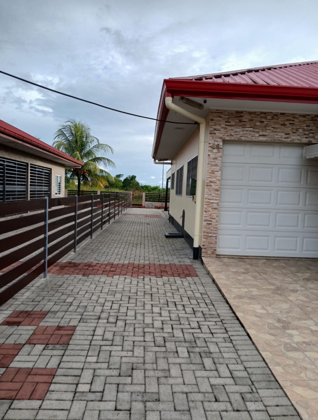 Noord, Bridge Village, 3 Bedrooms Bedrooms, ,2 BathroomsBathrooms,Woning,Te huur,Noord,1179 Noord, Bridge Village, 3 Bedrooms Bedrooms, ,2 BathroomsBathrooms,Woning,Te huur,Noord,1179