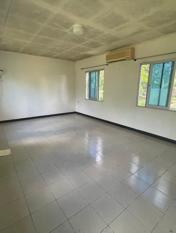 Para, 4 Bedrooms Bedrooms, ,2 BathroomsBathrooms,Woning,Te koop,1185